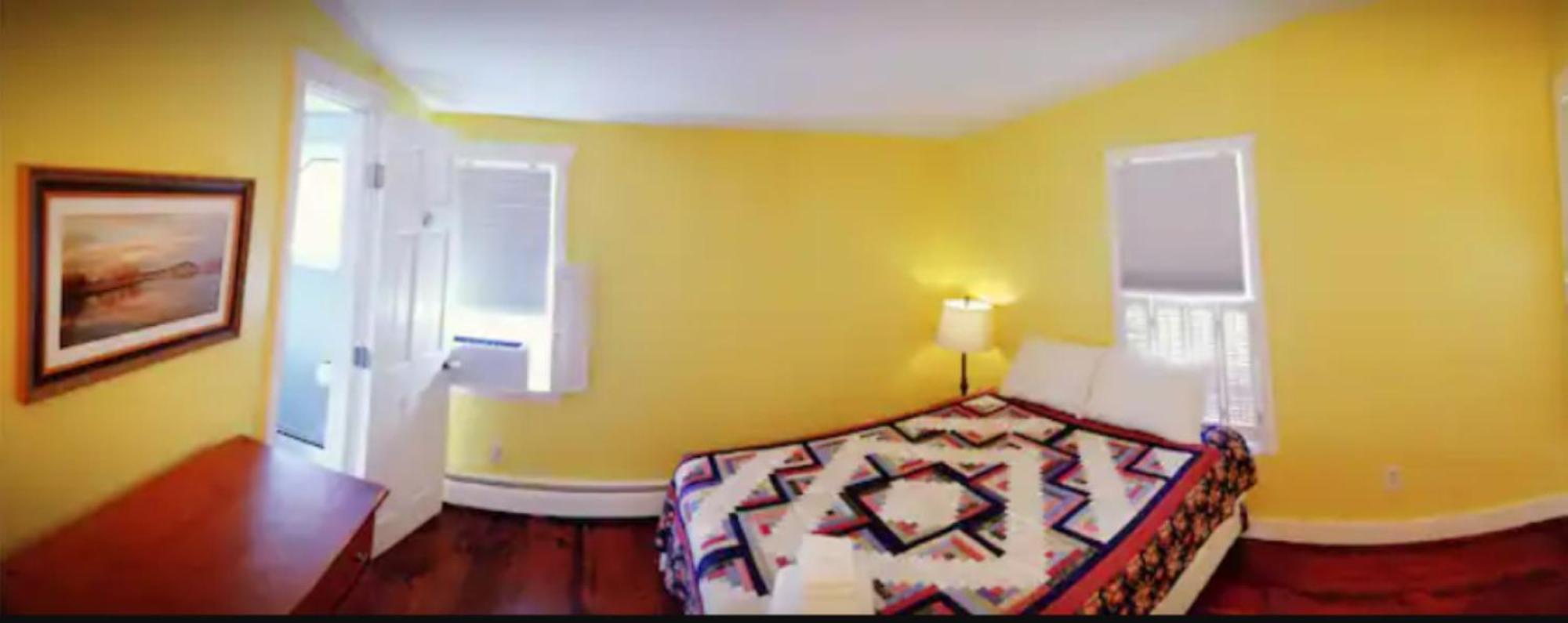 Play All Day - Sleep By The Stream At Night - Swimming Hole Palenville Room photo